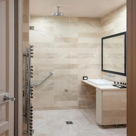 Hotel Saint-Louis Pigalle Hotel
