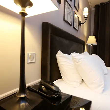 Hotel Saint-Louis Pigalle Paris