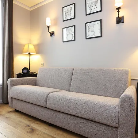Hotel Saint-Louis Pigalle 3*